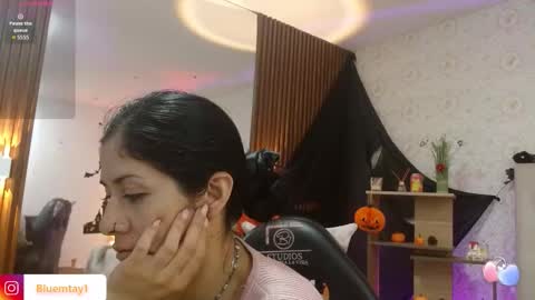 blue_tay1 online show from October 31, 2025, 11:55 am