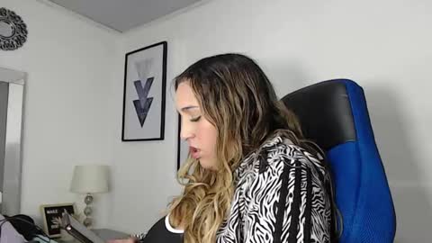 blue_water_cs online show from October 23, 2025, 5:07 am