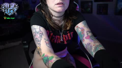 Blue online show from December 15, 2024, 3:56 am