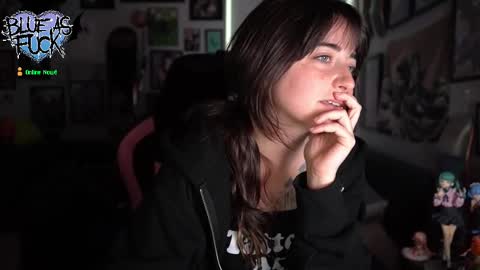 Blue online show from October 2, 2025, 1:12 am