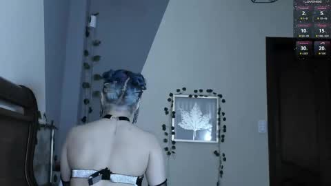 sophie  online show from September 26, 2025, 9:19 pm