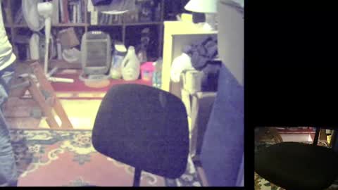 Snapshot of bluebox65 chatting on February 15, 2025, 6:44 pm bluebox65 online show from February 15, 2025, 6:44 pm