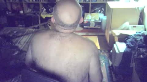 Snapshot of bluebox65 chatting on November 14, 2025, 4:38 pm bluebox65 online show from November 14, 2025, 4:38 pm