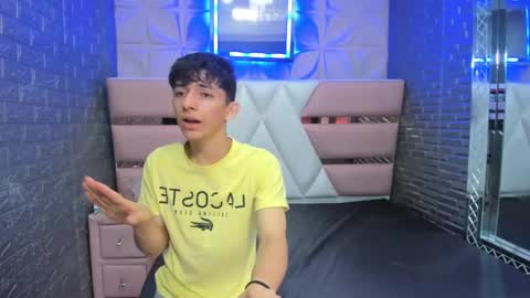 Snapshot of blueestar03 chatting on December 14, 2024, 1:05 pm blueestar03 online show from December 14, 2024, 1:05 pm