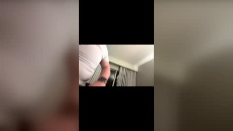 Snapshot of blueeyecowbow chatting on February 24, 2026, 3:37 am blueeyecowbow online show from February 24, 2026, 3:37 am