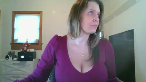 BlueEyedDDVixen online show from January 19, 2026, 2:21 pm
