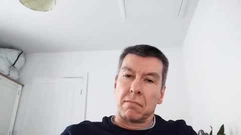 Snapshot of blueeyesteele chatting on December 2, 2025, 2:34 pm blueeyesteele online show from December 2, 2025, 2:34 pm