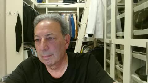 Snapshot of blueisles chatting on February 9, 2025, 7:41 pm blueisles online show from February 9, 2025, 7:41 pm