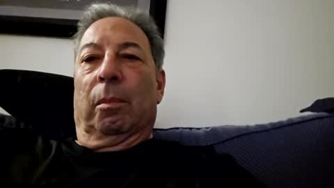 Snapshot of blueisles chatting on February 18, 2025, 3:21 am blueisles online show from February 18, 2025, 3:21 am