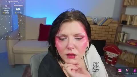 Hi my name is Lunaray online show from December 22, 2025, 10:45 am