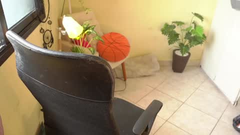 FLORAA online show from January 14, 2025, 4:40 pm