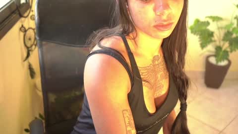 FLORAA online show from January 17, 2025, 9:17 am