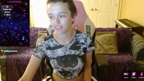 bluevixen7 online show from October 16, 2025, 12:44 am