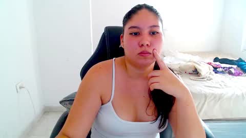 Snapshot of blumbum chatting on October 29, 2025, 8:54 pm Hey guysI am BrendaWelcome my room online show from October 29, 2025, 8:54 pm