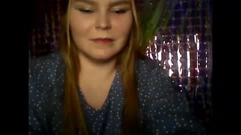 Snapshot of blushing_star chatting on February 17, 2025, 3:31 pm blushing_star online show from February 17, 2025, 3:31 pm