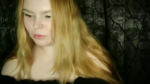Snapshot of blushing_star chatting on September 22, 2025, 4:31 pm blushing_star online show from September 22, 2025, 4:31 pm