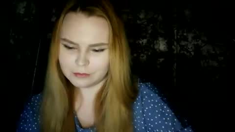 Snapshot of blushing_star chatting on November 18, 2025, 5:06 pm blushing_star online show from November 18, 2025, 5:06 pm