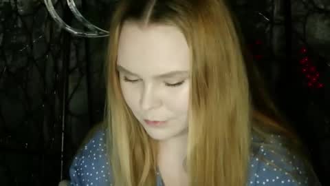 Snapshot of blushing_star chatting on January 19, 2026, 4:00 pm blushing_star online show from January 19, 2026, 4:00 pm