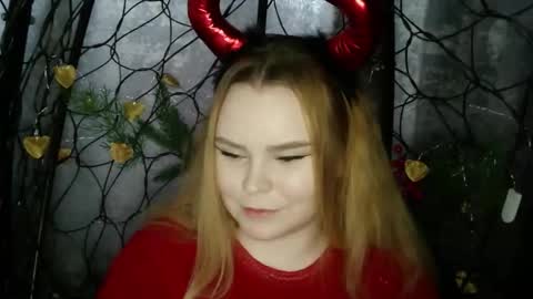 Snapshot of blushing_star chatting on February 22, 2026, 10:25 am blushing_star online show from February 22, 2026, 10:25 am