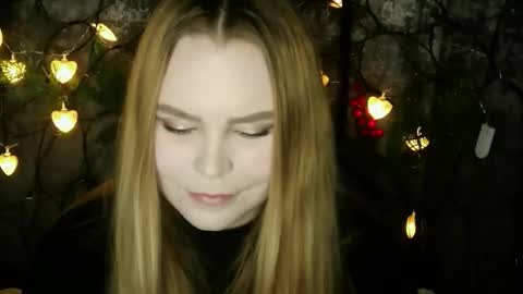 blushing_star online show from March 5, 2026, 4:03 pm