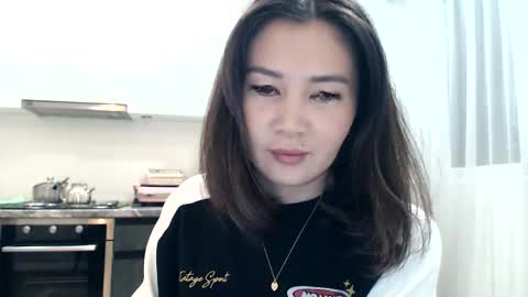 Liya online show from January 13, 2025, 4:19 pm