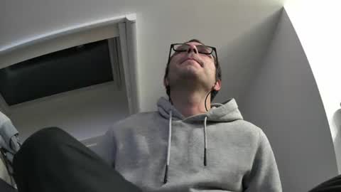 bo22222222 online show from November 25, 2025, 2:22 am