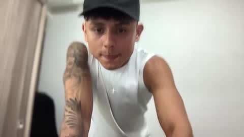 Bob  INDEPENDENT MODEL online show from February 24, 2025, 9:52 pm