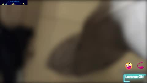 Bob  INDEPENDENT MODEL online show from December 18, 2025, 4:46 pm