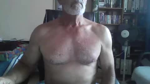 Snapshot of bobbgud chatting on October 27, 2025, 12:09 pm Bobbgud online show from October 27, 2025, 12:09 pm