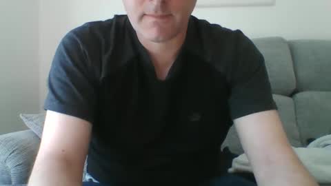 bobby_113 online show from February 26, 2025, 12:25 pm