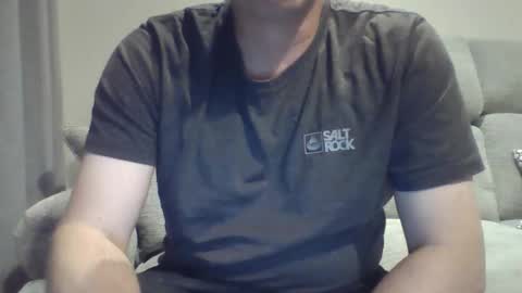 bobby_113 online show from September 11, 2025, 12:22 am