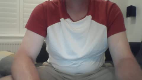Snapshot of bobby_113 chatting on June 28, 2026, 1:00 am bobby_113 online show from June 28, 2026, 1:00 am