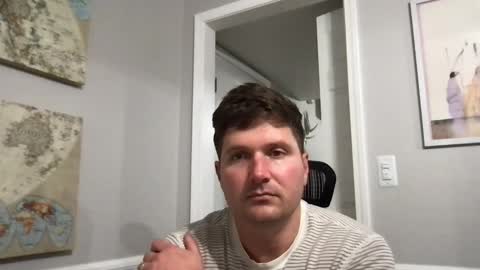 Snapshot of bobbylightfoot3 chatting on December 20, 2024, 3:14 am bobbylightfoot3 online show from December 20, 2024, 3:14 am