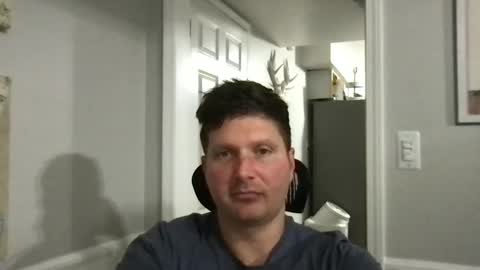 Snapshot of bobbylightfoot3 chatting on January 31, 2025, 3:20 am bobbylightfoot3 online show from January 31, 2025, 3:20 am