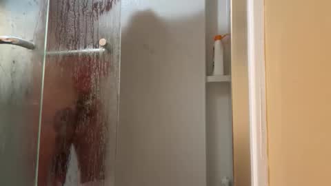 Snapshot of bodyyattiyatti chatting on October 15, 2025, 1:17 am Sailorartemis online show from October 15, 2025, 1:17 am