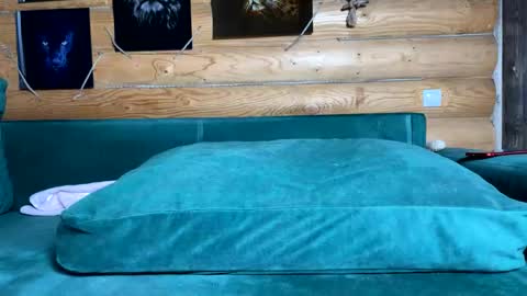 Snapshot of bohemianrhapsody1 chatting on November 3, 2025, 10:49 am Nail and Olivia online show from November 3, 2025, 10:49 am