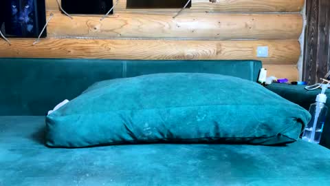 Snapshot of bohemianrhapsody1 chatting on November 29, 2025, 10:51 am Nail and Olivia online show from November 29, 2025, 10:51 am