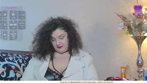 BohoBabeLaxy online show from October 9, 2025, 5:38 am