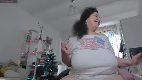 BohoBabeLaxy online show from January 9, 2026, 12:19 pm