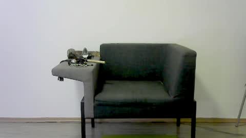 slavecunt online show from June 7, 2026, 1:26 pm