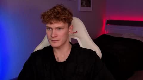 ALEXPVT IS OPEN online show from October 9, 2025, 1:09 pm