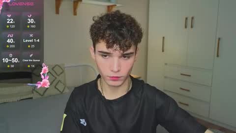 ALEXPVT IS OPEN online show from October 10, 2025, 3:27 am