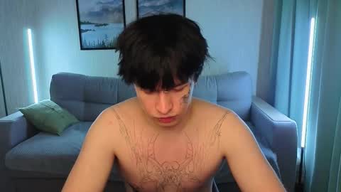 ALEXPVT IS OPEN online show from October 17, 2025, 6:32 pm