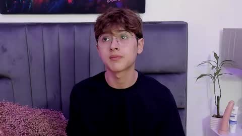 Snapshot of boleyn_lovell chatting on January 3, 2025, 12:19 pm Boleyn online show from January 3, 2025, 12:19 pm