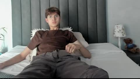 Snapshot of boleyn_lovell chatting on January 9, 2025, 12:52 pm Boleyn online show from January 9, 2025, 12:52 pm