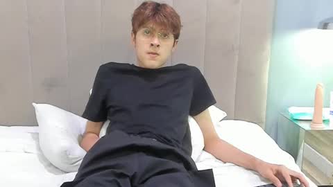 Snapshot of boleyn_lovell chatting on February 24, 2025, 12:48 pm Boleyn online show from February 24, 2025, 12:48 pm