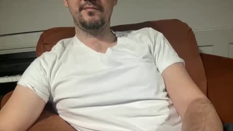 Snapshot of boludopeludo chatting on February 10, 2025, 3:46 am edilsonrd online show from February 10, 2025, 3:46 am