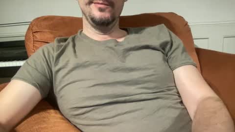 Snapshot of boludopeludo chatting on March 10, 2025, 3:01 am edilsonrd online show from March 10, 2025, 3:01 am