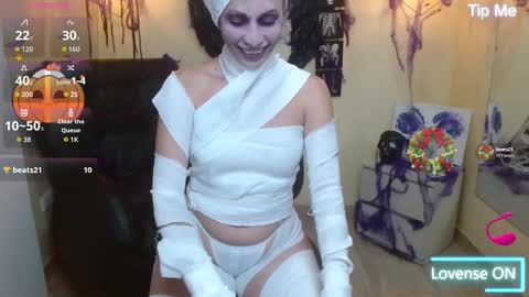 Paris online show from October 26, 2025, 12:05 am