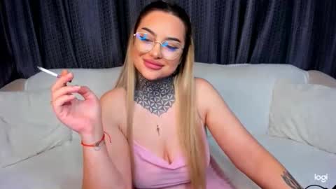 Amy online show from November 18, 2025, 6:01 pm